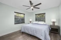 Spacious charming Renovated Home near UF and SF