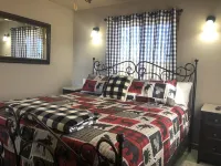 Shedhorn Cabin #3 of 3 - 1 BEDR & Full RV Hookups