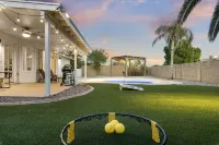 Kulla Oasis: Family Retreat-Park Access-Free Heated Pool-Fast Wi-Fi-Near Stadium Hotels in Glendale