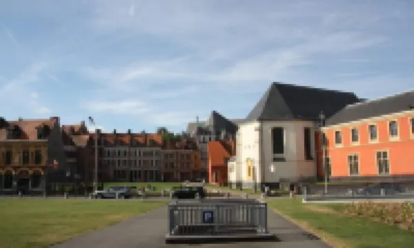 Apartment Tou T Confort, in the Heart of Old Lille, Balconnet