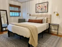 Steps to Lane and VT Campus Cozy 2 Bed/2 Bath Blacksburg Apartment