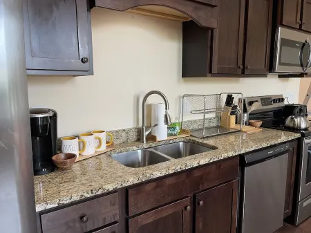 DOWNTOWN BOHEMIAN LOFT