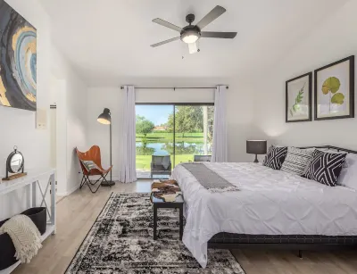 Lakefront!Free Heated Pool,Spa. Boat, Kayak. EV Charger. Ocotillo Chandler.
