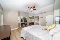 Spacious Paradise - Game Room, Legoland, Hot Tub, Private Gym Hotels in Vista