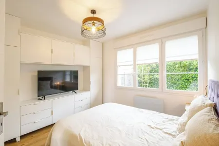 Charming vacation home with swimming pool