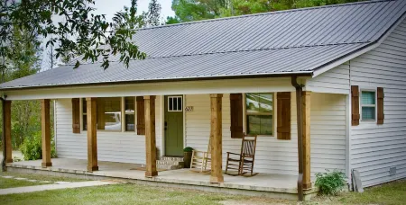 Relax Near the Lake less than 2 miles from JP Coleman State Park