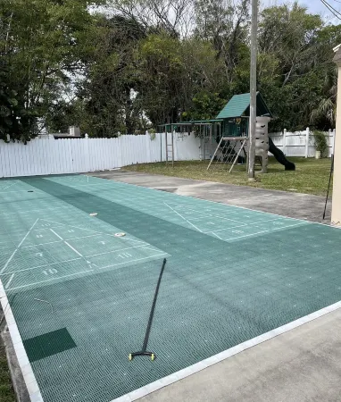 Newly renovated Lantana FL condo, All new luxury furnishings, 2 miles from Ocean Отели в г. Лантана