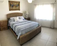 Condo with Boat Dock, 1.5 miles to beach, and 2 blocks to 5th Avenue!