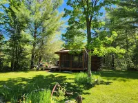銅松鼠佔地10英畝僻靜全原木木屋 - 小木屋