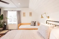 Quaint Carriage House - Minutes from Senoia and Trilith Studios.