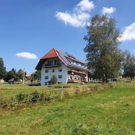 Cozy Vacation Apartment Just 3 km from Schluchsee - Ideal for Families & Couples