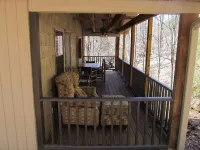 Beautiful River/Waterfall Cabin 13 miles to Helen  6 miles to Hiawassee