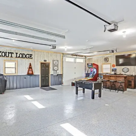 Game Room, Fully Paved Roads, WiFi and Luxury Finishes