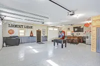 Game Room, Fully Paved Roads, WiFi and Luxury Finishes