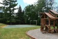Quiet Townhome Between Canandaigua and Naples in the Finger Lakes