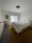 Beautiful, Well-Appointed, 1-Bedroom Apt with Gorgeous Views