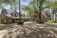 BEAUTIFUL WATERFRONT LISTING- With great out door amenities