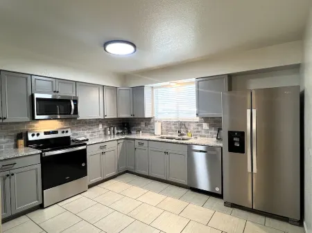 Stylish & Cozy Apt in Sierra Vista