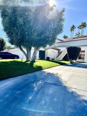 Gated Country Club Pool Villa /Acrisure Arena/ Tennis & Golf !