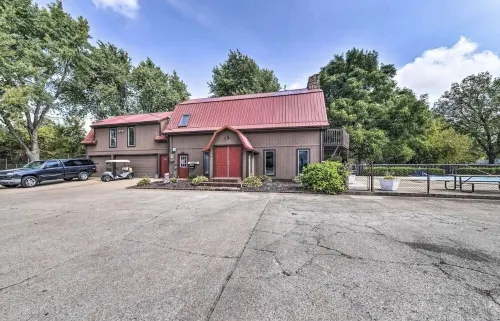 Cozy Barn Loft in Farmington, Missouri
