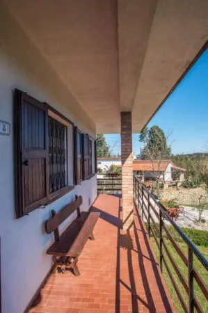 Villa with 2 spacious apartments for 2 x 7 people and swimming pool near Pisa and the sea Отели в г. Фаулья