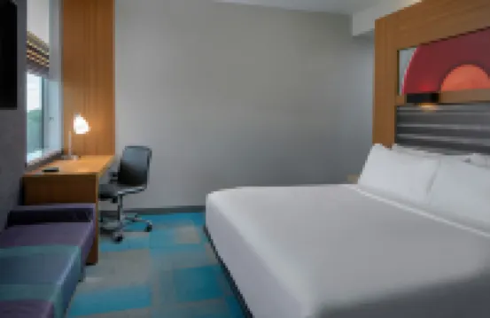 Aloft Green Bay