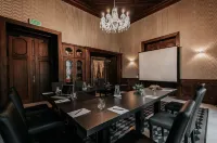 Platinum Palace Boutique Hotel & Spa Hotels in Беляны Вроцлавске