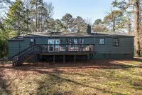 Renovated lakefront home, minutes to downtown Raleigh! - วิว