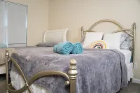 Beautiful 2 Bedroom Townhouse in Marietta