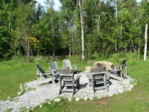 Whiteface Mtn/Wilmington, NY~~Hot Tub, Gas Fireplace, 2 Minutes to Whiteface!!