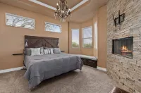 Lakeview villa- spacious Mediterranean home with amazing lake views!