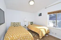 Modern Mountain-Top Designer Los Angeles Home. State of Art Hotels near Parker Mesa