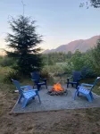 Rivers Edge A River Front cabin with Majestic Mountain View’s