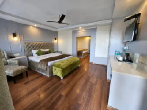 Mongas Hotel & Resort