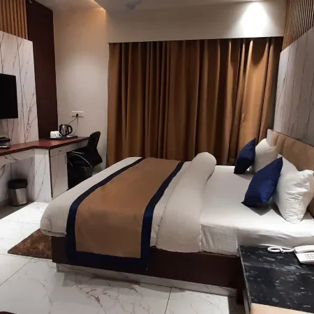 Sparsh Hotel & Resort by Spree Отели в г. Барейли