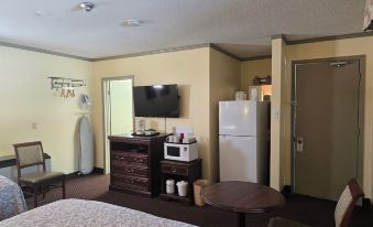 The Village Inn Motel