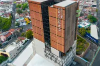 Courtyard Mexico City Toreo Hotels in Naucalpan