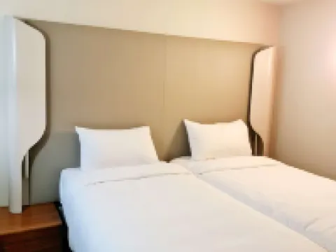 Campanile Chantilly Hotels in Chantilly
