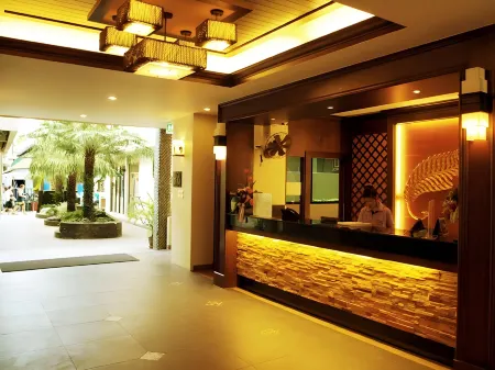 P.P. Palmtree Resort Отели рядом с достопримечательностью «Monkey Beach»