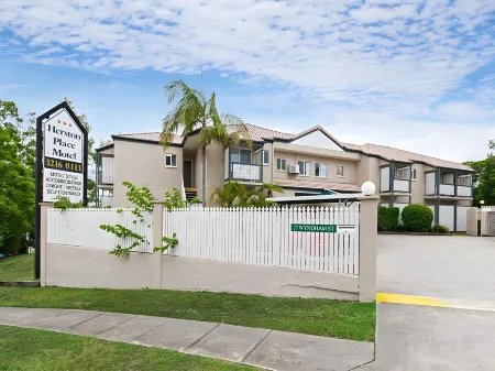 Herston Place Motel Отели рядом с достопримечательностью «QUT Kelvin Grove Campus»