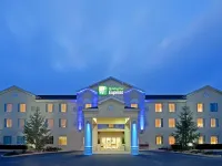 Holiday Inn Express & Suites Reading Airport Các khách sạn ở Spring Ridge