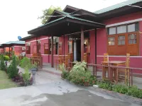 Pyi1 Guest House - 2-Star