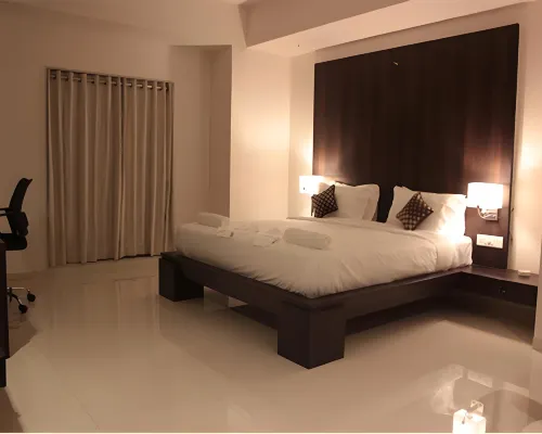 Hotel Magnum Inn ジュナガドのホテル