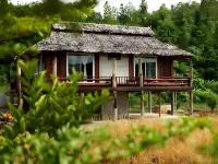 Herntai Resort فنادق في Mae La Noi