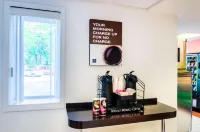 Motel 6 Arlington Heights, IL - Chicago North Central Hotels in Elk Grove Township