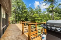 Charming 3-bedroom Summer House in Brookeland