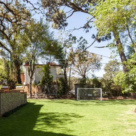 Casa Con Amplia Terraza y Jacuzzi