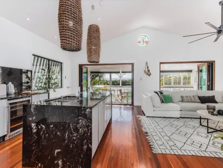 Riviera Palms Отели в г. Тамбулгам