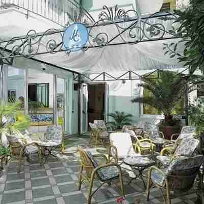 Hotel Residence Charles Hotel Exterior