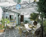 Hotel Residence Charles Hotel di 